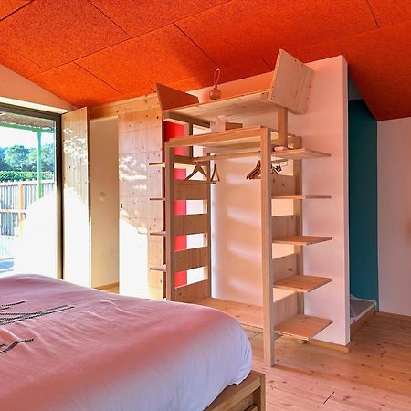 Domaine La Ferme Hi Bride Bed & Breakfast Villelaure Bagian luar foto