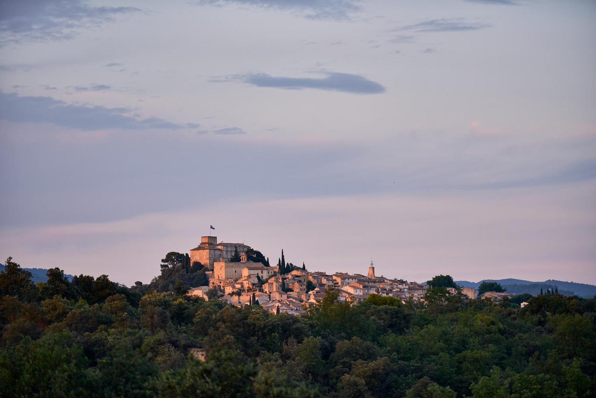 Domaine La Ferme Hi Bride Bed & Breakfast Villelaure Bagian luar foto