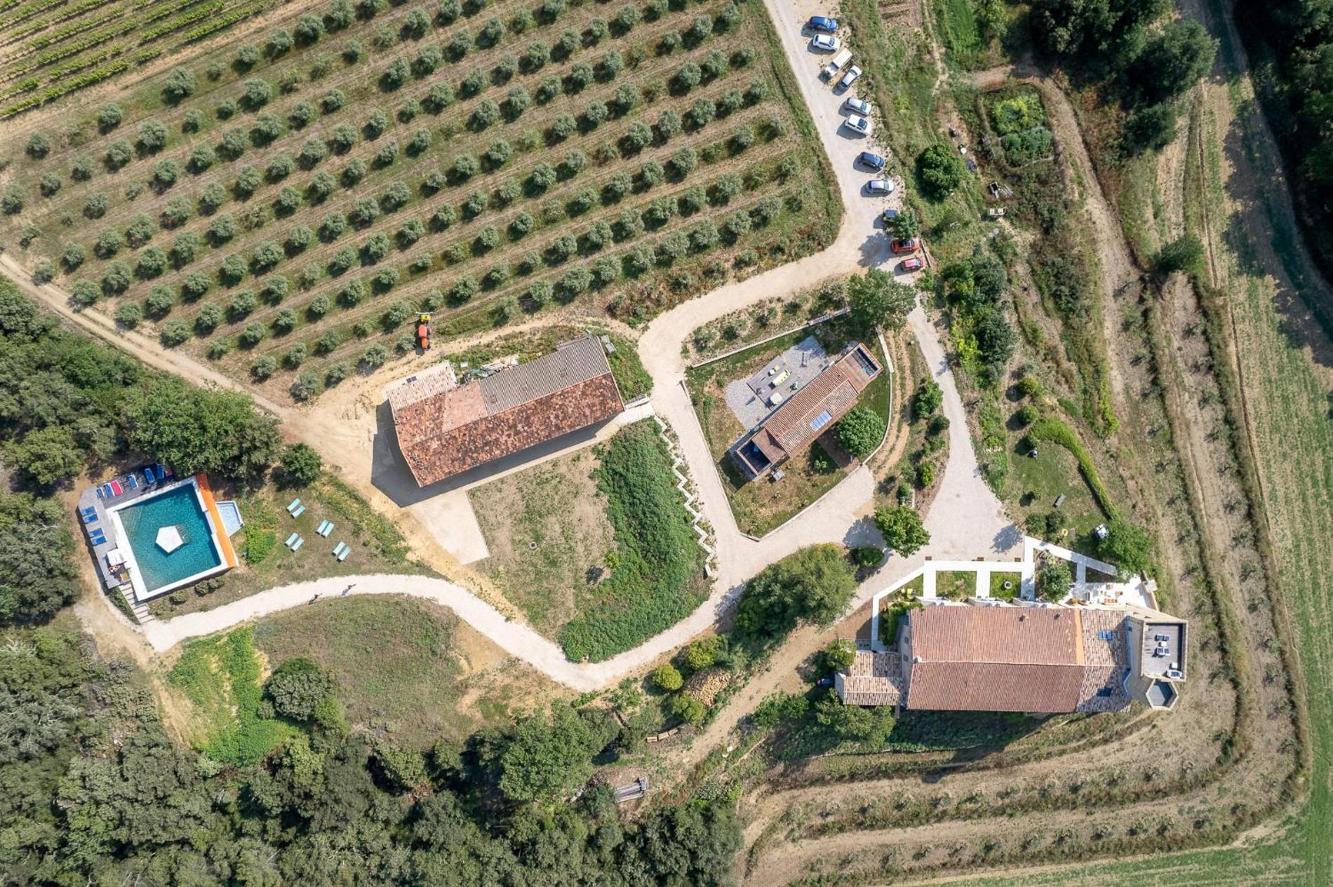 Domaine La Ferme Hi Bride Bed & Breakfast Villelaure Bagian luar foto