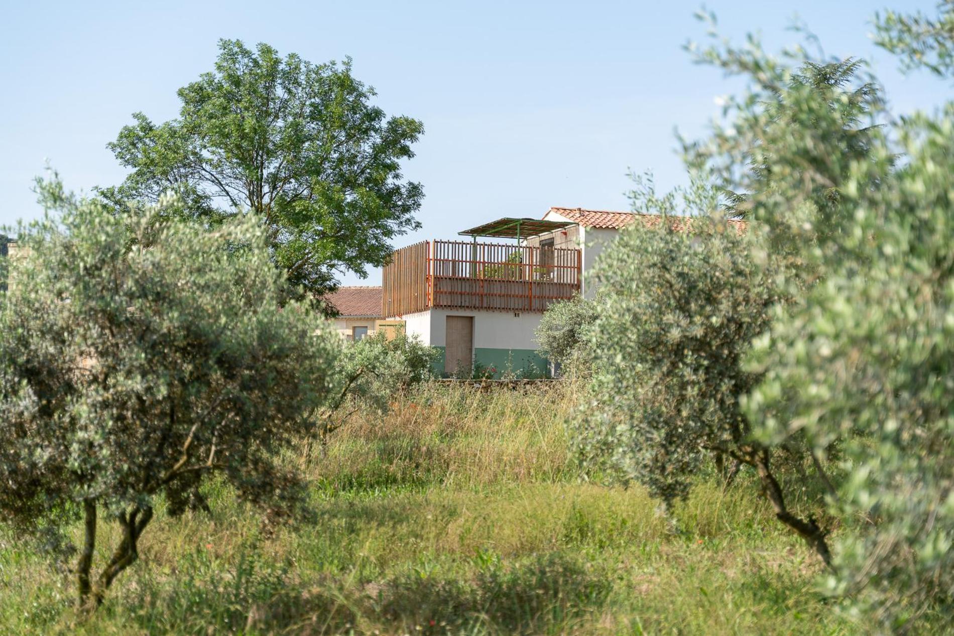 Domaine La Ferme Hi Bride Bed & Breakfast Villelaure Bagian luar foto