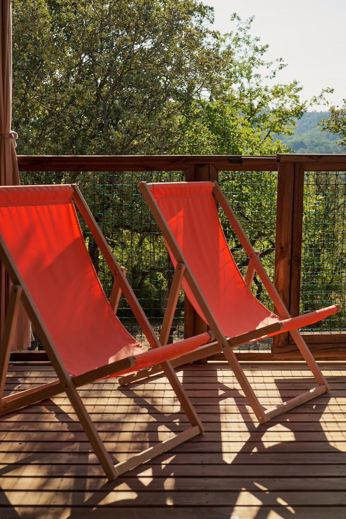 Domaine La Ferme Hi Bride Bed & Breakfast Villelaure Bagian luar foto