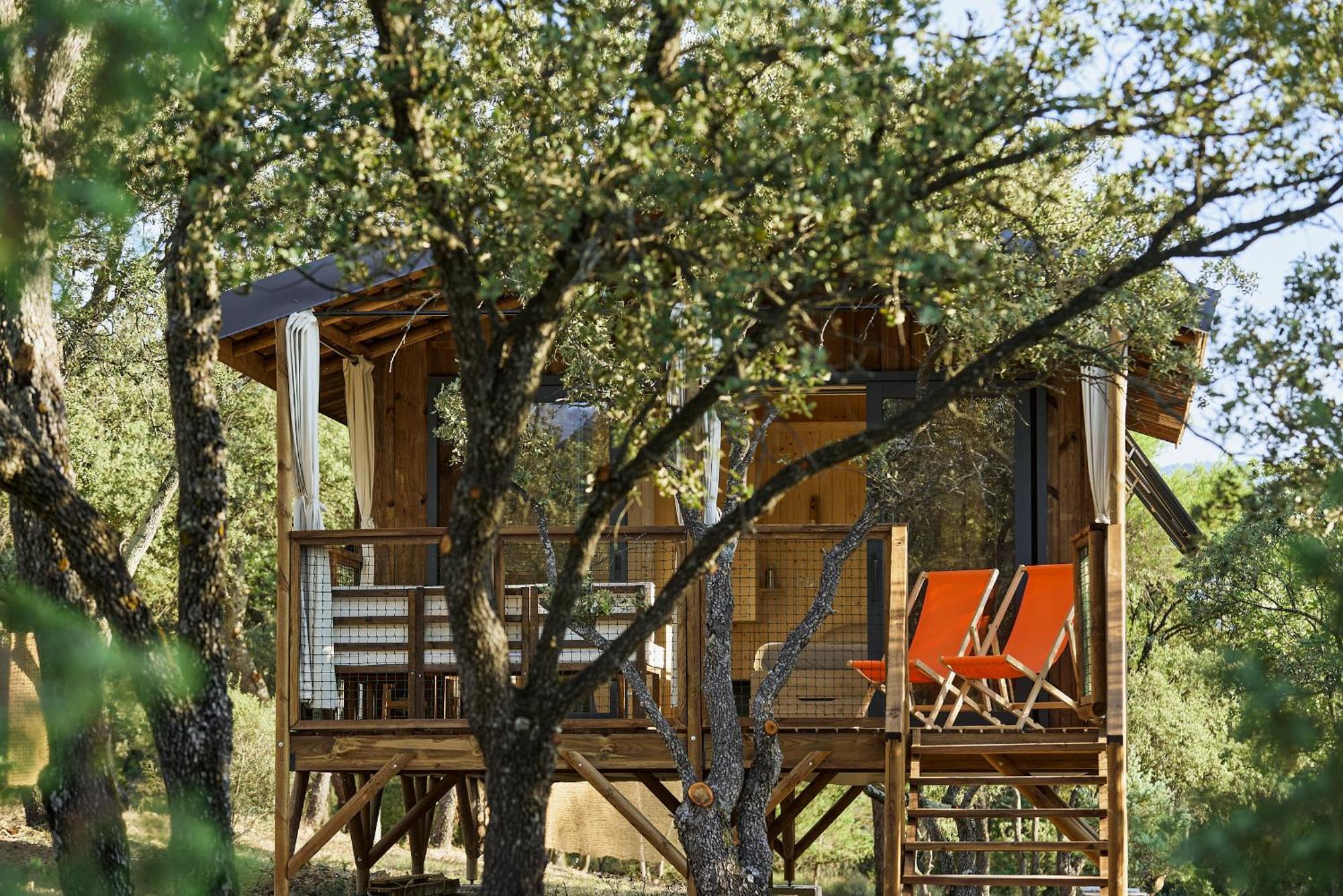 Domaine La Ferme Hi Bride Bed & Breakfast Villelaure Bagian luar foto