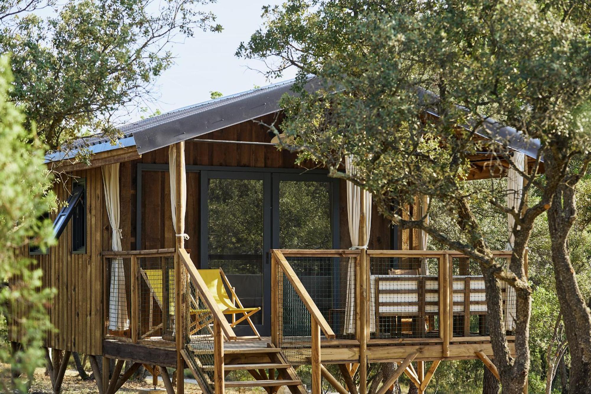 Domaine La Ferme Hi Bride Bed & Breakfast Villelaure Bagian luar foto