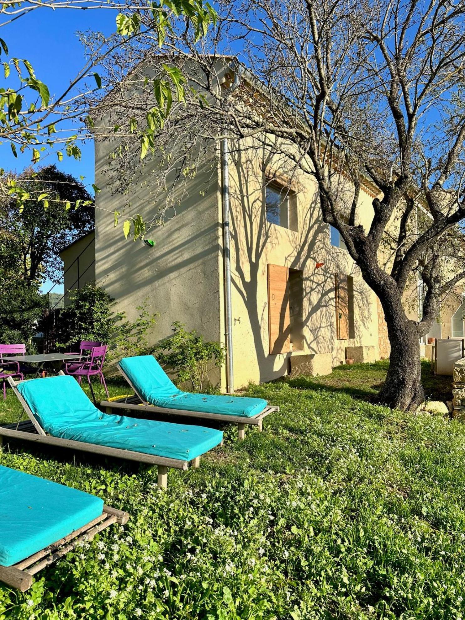Domaine La Ferme Hi Bride Bed & Breakfast Villelaure Bagian luar foto